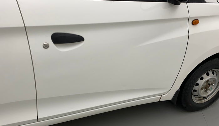 2014 Hyundai Eon ERA +, Petrol, Manual, 85,017 km, Driver-side door - Minor scratches