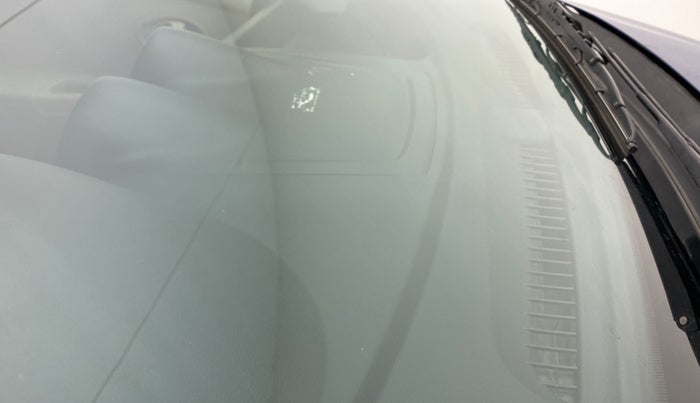 2017 Datsun Go T, Petrol, Manual, 26,883 km, Front windshield - Minor spot on windshield