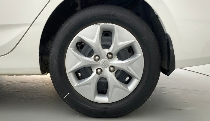 2016 Hyundai Verna FLUIDIC 1.4 VTVT, Petrol, Manual, 53,414 km, Left Rear Wheel