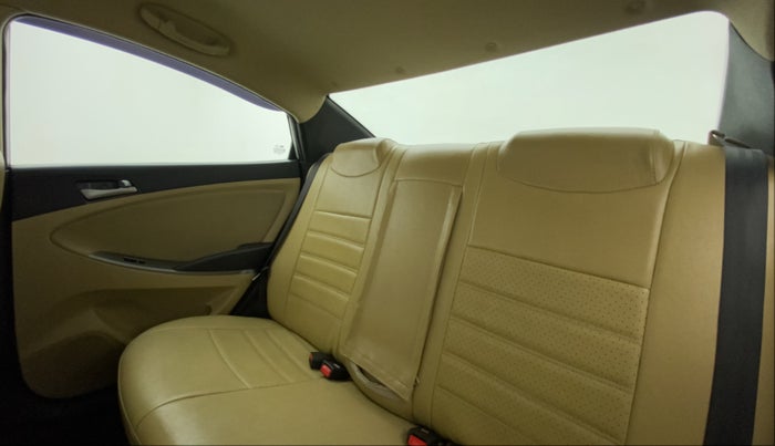 2016 Hyundai Verna FLUIDIC 1.4 VTVT, Petrol, Manual, 53,414 km, Right Side Rear Door Cabin