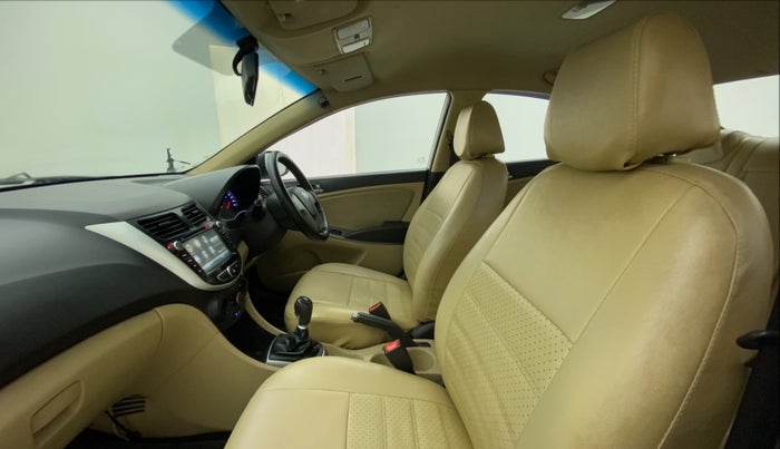 2016 Hyundai Verna FLUIDIC 1.4 VTVT, Petrol, Manual, 53,414 km, Right Side Front Door Cabin