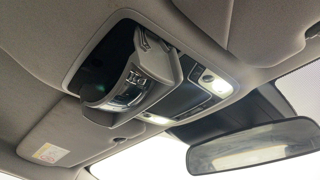 On-Roof Controls/Sunglass holder