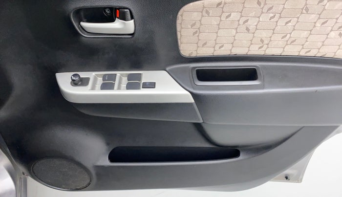 2013 Maruti Wagon R 1.0 VXI, Petrol, Manual, 54,025 km, Driver Side Door Panels Control