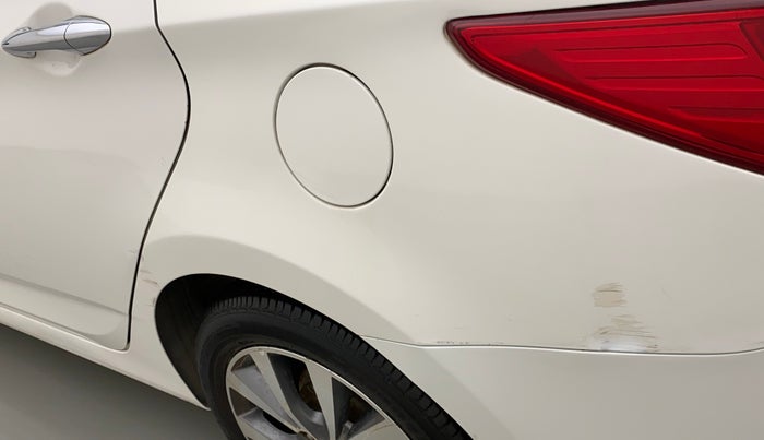 2015 Hyundai Verna FLUIDIC 4S 1.6 VTVT S(O), Petrol, Manual, 32,211 km, Left quarter panel - Minor scratches