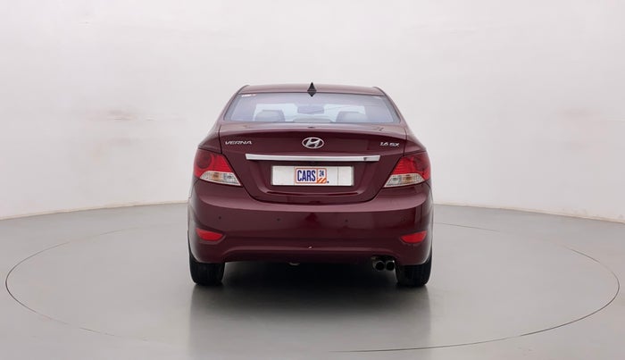 2013 Hyundai Verna FLUIDIC 1.6 CRDI SX, Diesel, Manual, 1,18,685 km, Back/Rear