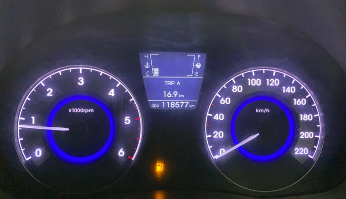 2013 Hyundai Verna FLUIDIC 1.6 CRDI SX, Diesel, Manual, 1,18,574 km, Odometer Image
