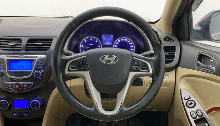 2013 Hyundai Verna FLUIDIC 1.6 CRDI SX, Diesel, Manual, 1,18,574 km, Steering Wheel Close Up