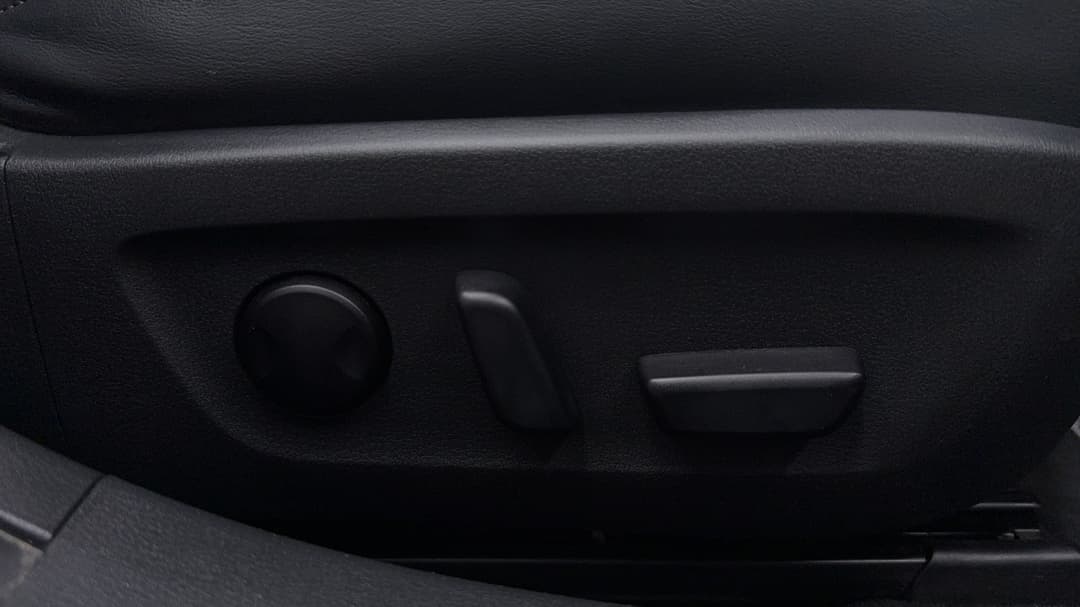 2019 Mazda 3 G20 Touring, Automatic, 60177 km, Drivers Side Adjustment Panel