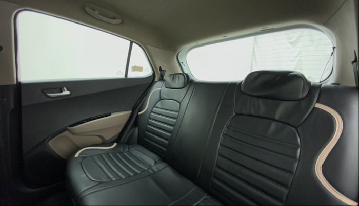 2018 Hyundai Grand i10 SPORTZ 1.2 KAPPA VTVT, Petrol, Manual, 83,405 km, Right Side Rear Door Cabin