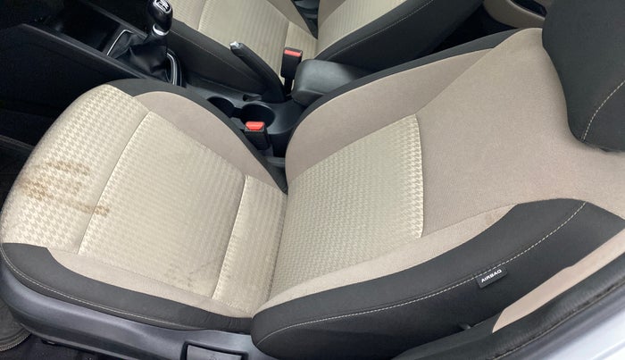 2018 Hyundai Elite i20 ASTA 1.2 (O), Petrol, Manual, 15,752 km, Front left seat (passenger seat) - Cover slightly stained