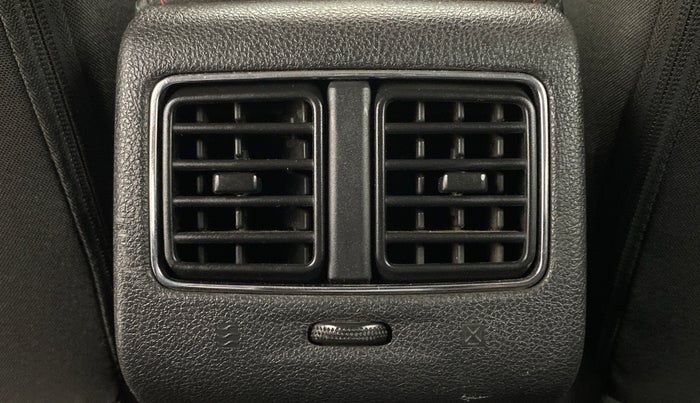 2017 Renault Captur RXT Diesel Dual Tone, Diesel, Manual, 73,947 km, Rear AC Vents
