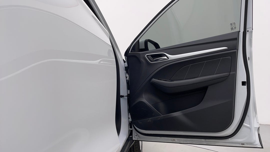 2022 MG ZS Excite, Automatic, 17709 km, Speaker View