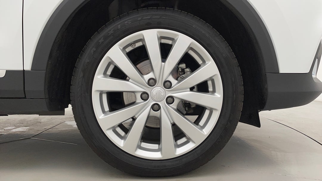 2022 MG ZS Excite, Automatic, 17709 km, Right Front Wheel