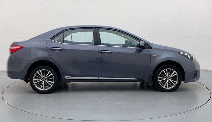 2014 Toyota Corolla Altis VL AT, Petrol, Automatic, 65,829 km, Right Side View