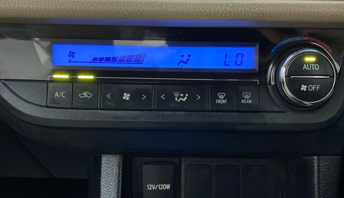 2014 Toyota Corolla Altis VL AT, Petrol, Automatic, 65,829 km, Automatic Climate Control