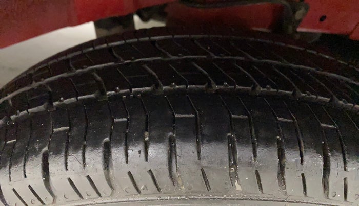 2010 Hyundai Santro Xing GL, Petrol, Manual, 42,600 km, Left Rear Tyre Tread