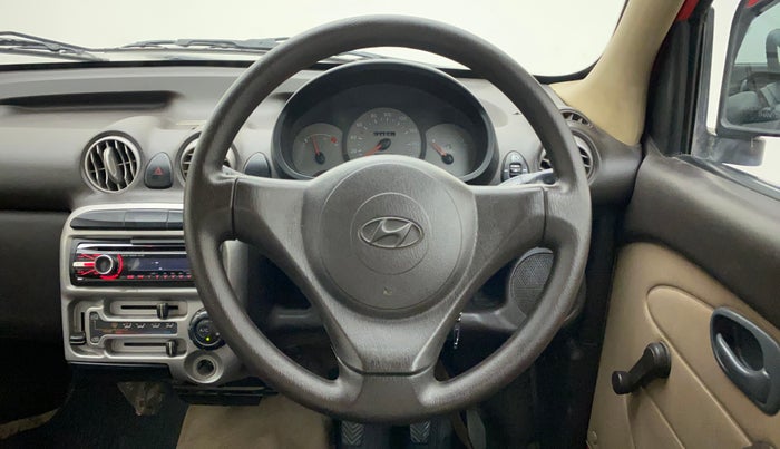 2010 Hyundai Santro Xing GL, Petrol, Manual, 42,600 km, Steering Wheel Close Up
