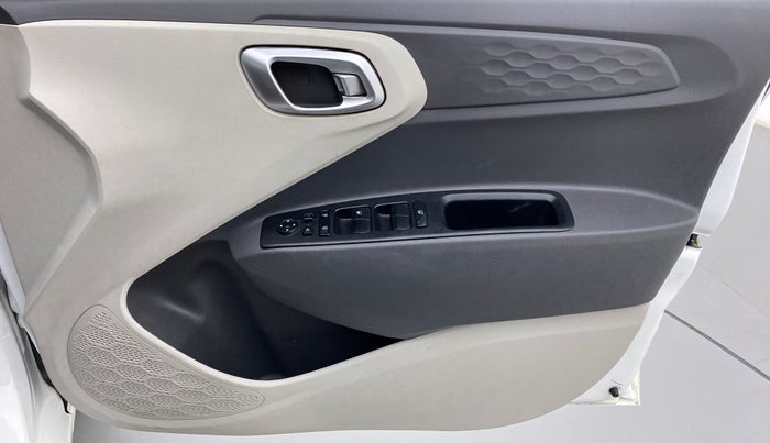2021 Hyundai AURA SX+ AT 1.2CRDI, Diesel, Automatic, 30,600 km, Driver Side Door Panels Control