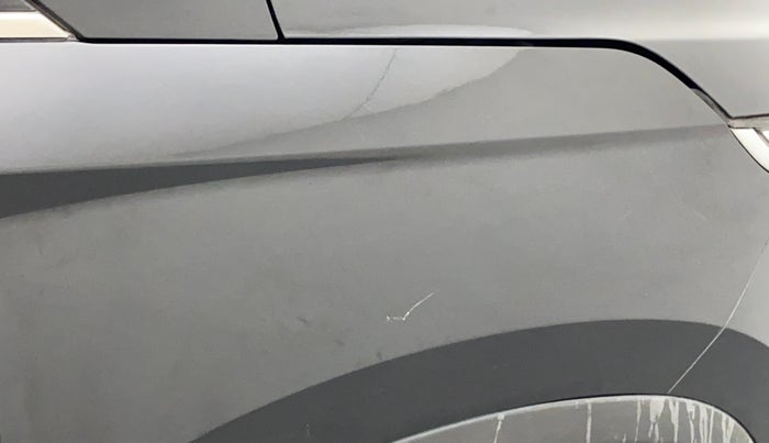 2019 MG HECTOR SMART HYBRID 1.5 PETROL, Petrol, Manual, 61,766 km, Right fender - Slightly dented