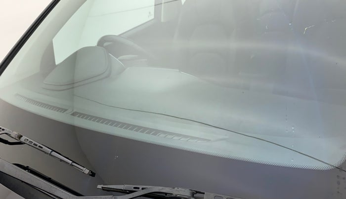 2019 MG HECTOR SMART HYBRID 1.5 PETROL, Petrol, Manual, 61,766 km, Front windshield - Minor spot on windshield