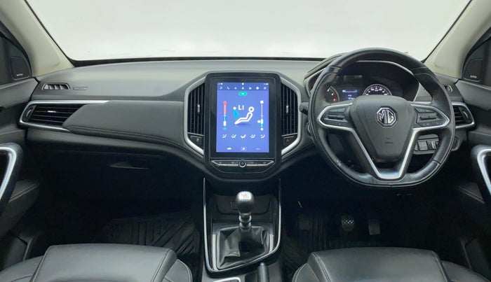 2019 MG HECTOR SMART HYBRID 1.5 PETROL, Petrol, Manual, 61,766 km, Dashboard