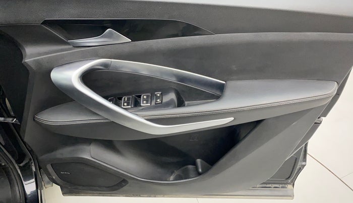 2019 MG HECTOR SMART HYBRID 1.5 PETROL, Petrol, Manual, 61,766 km, Driver Side Door Panels Control