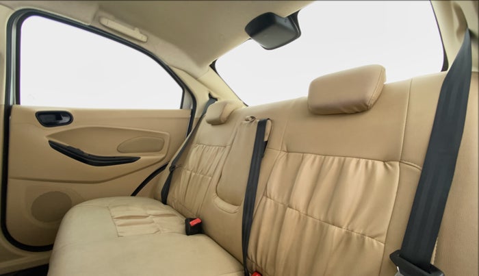 2017 Ford Figo Aspire 1.2 TITANIUM PETROL, Petrol, Manual, 43,454 km, Right Side Rear Door Cabin