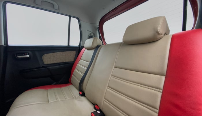 2017 Maruti Wagon R 1.0 VXI OPT, Petrol, Manual, 42,369 km, Right Side Door Cabin View