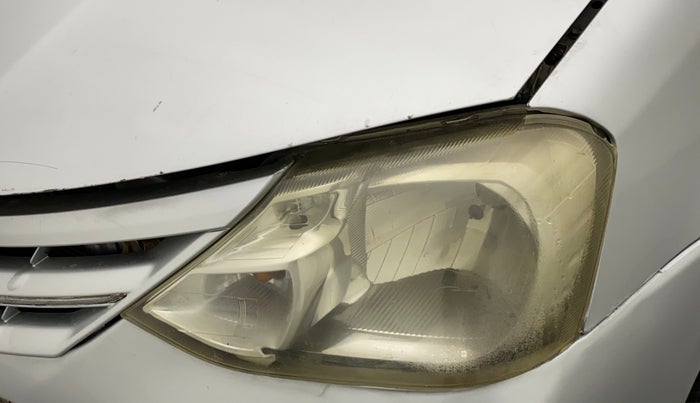 2011 Toyota Etios G, Petrol, Manual, 51,710 km, Left headlight - Minor damage