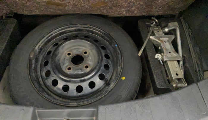 2011 Maruti Wagon R 1.0 VXI, Petrol, Manual, 1,00,490 km, Spare Tyre