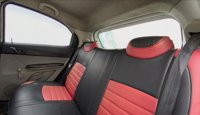 2016 Tata Tiago XE PETROL, Petrol, Manual, 1,01,386 km, Right Side Rear Door Cabin