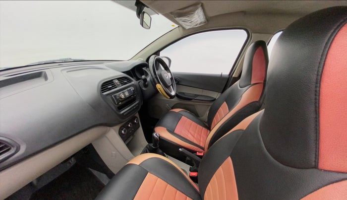 2016 Tata Tiago XE PETROL, Petrol, Manual, 1,01,386 km, Right Side Front Door Cabin