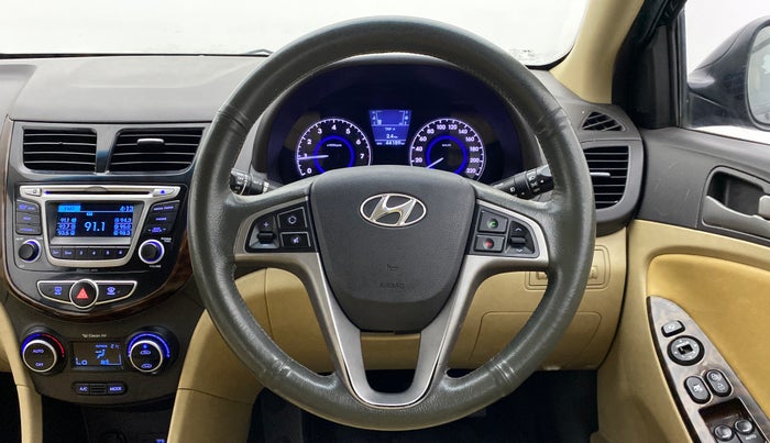 2015 Hyundai Verna FLUIDIC 1.6 VTVT S (O)  MT, Petrol, Manual, 44,189 km, Steering Wheel Close Up