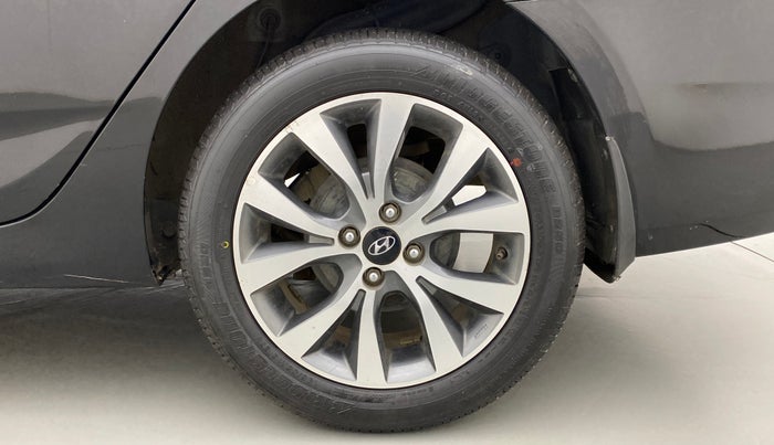 2015 Hyundai Verna FLUIDIC 1.6 VTVT S (O)  MT, Petrol, Manual, 44,189 km, Left Rear Wheel