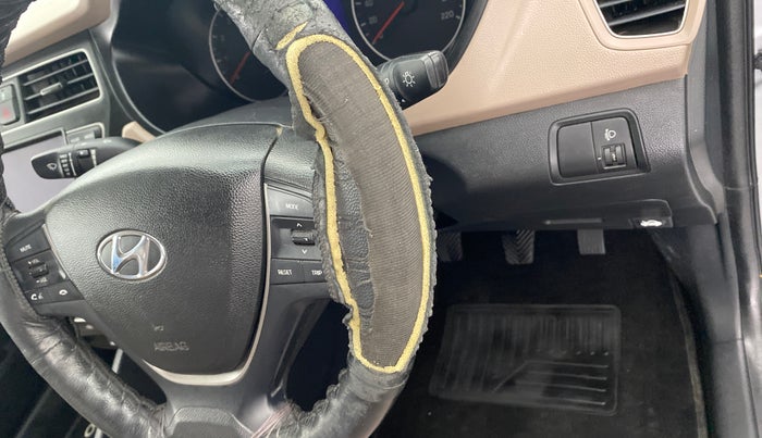 2019 Hyundai Elite i20 1.2 SPORTS PLUS VTVT, Petrol, Manual, 58,475 km, Steering wheel - Steering cover is minor torn