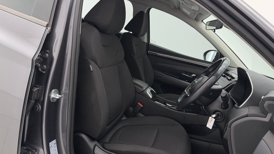 2021 Hyundai Tucson (FWD), Automatic, 68988 km, Right Side Front Door Cabin View