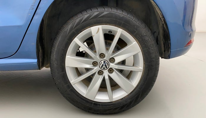 2016 Volkswagen Polo HIGHLINE1.2L, Petrol, Manual, 29,317 km, Left Rear Wheel