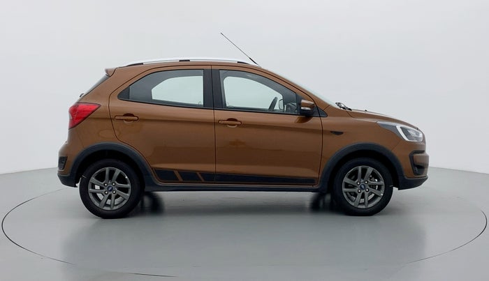 2020 Ford FREESTYLE TITANIUM + 1.2 TI-VCT, Petrol, Manual, 7,195 km, Right Side View