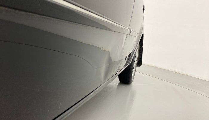 2012 Toyota Etios GD, Diesel, Manual, 60,269 km, Front passenger door - Slightly dented