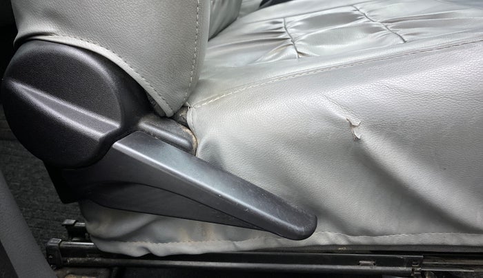 2012 Toyota Etios GD, Diesel, Manual, 60,269 km, Driver Side Adjustment Panel