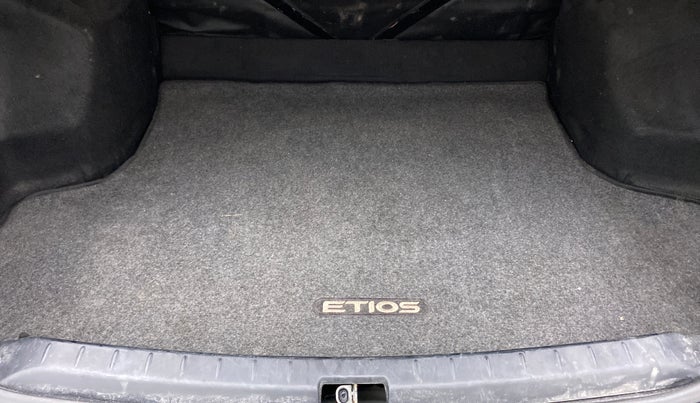 2012 Toyota Etios GD, Diesel, Manual, 60,269 km, Boot Inside