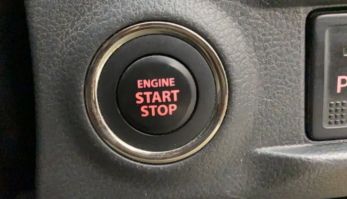 2018 Maruti Vitara Brezza ZDI PLUS DUAL TONE, Diesel, Manual, 64,588 km, Keyless Start/ Stop Button