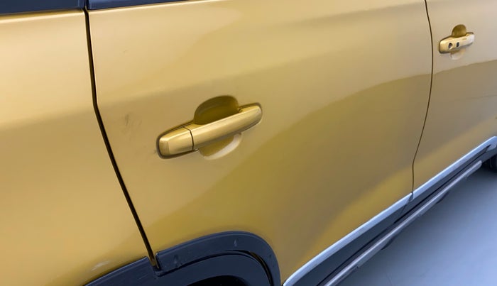 2018 Maruti Vitara Brezza ZDI PLUS DUAL TONE, Diesel, Manual, 64,588 km, Right rear door - Paint has faded