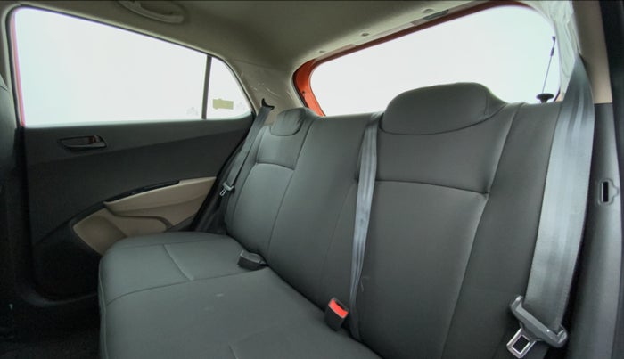 2019 Hyundai Grand i10 MAGNA 1.2 KAPPA VTVT, Petrol, Manual, 13,956 km, Right Side Rear Door Cabin