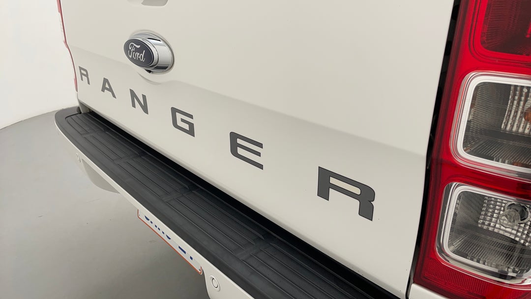 Badge (Boot Right Side)