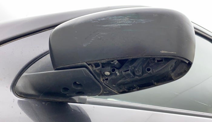2017 Maruti Alto K10 VXI, Petrol, Manual, 70,883 km, Left rear-view mirror - Cover has minor damage