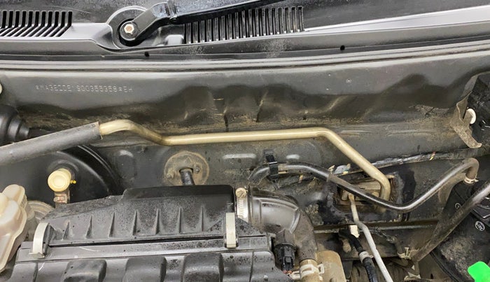 2017 Maruti Alto K10 VXI, Petrol, Manual, 70,883 km, Firewall - Slight discoloration