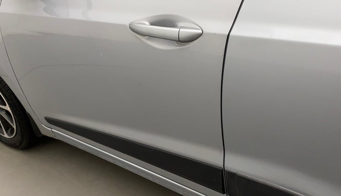 2018 Hyundai Grand i10 SPORTZ AT 1.2 KAPPA VTVT, Petrol, Automatic, 69,246 km, Front passenger door - Paint has faded
