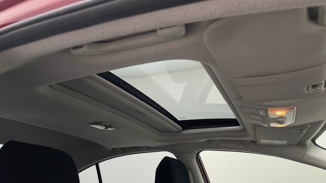 Interior Sunroof/Moonroof
