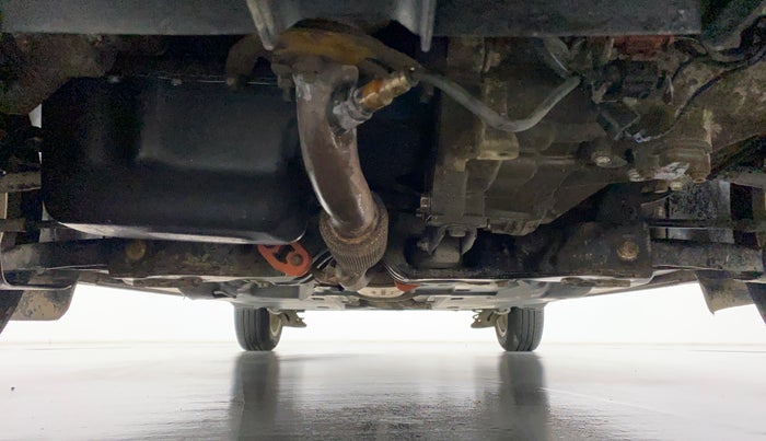 2014 Volkswagen Vento HIGHLINE PETROL, Petrol, Manual, 41,877 km, Front Underbody